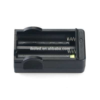 Hot selling EU plug lithium battery dual bay 18650 charger for travel